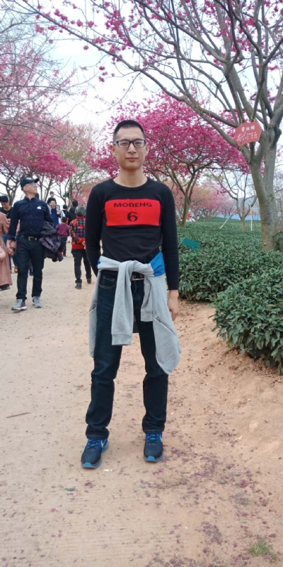 小梁的第一张照片--松溪相亲网