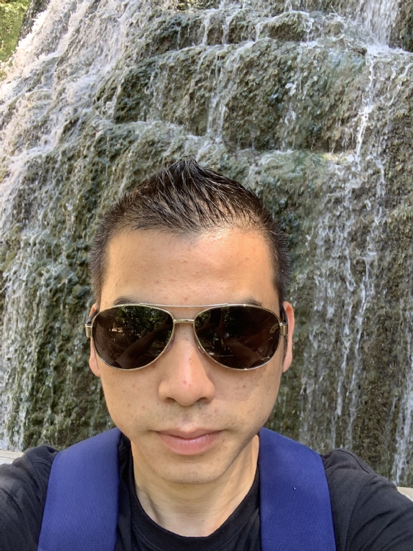 高兴的第二张照片--松溪相亲网