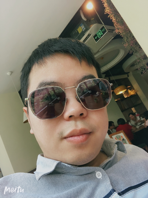 月台等路人的第一张照片--松溪相亲网
