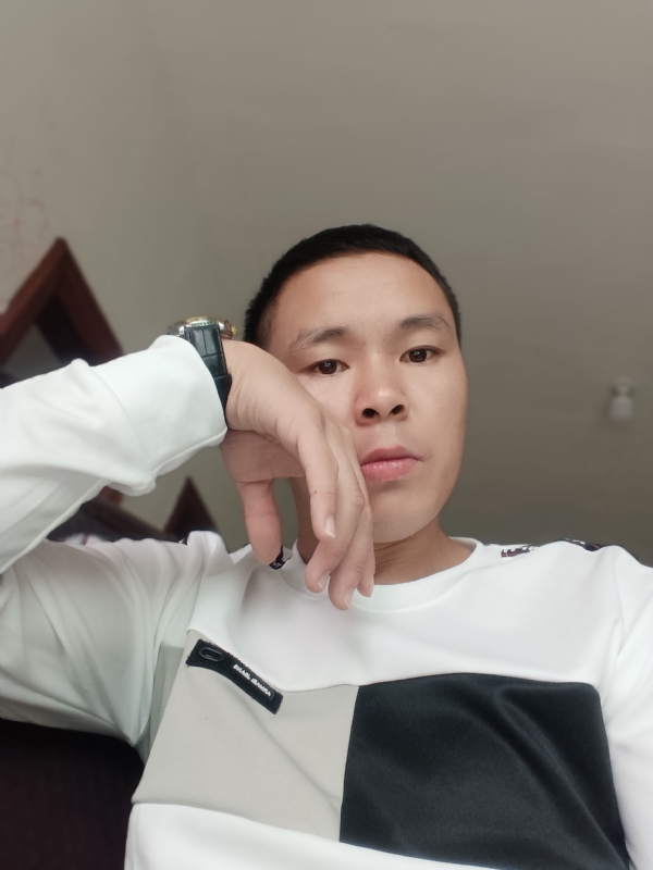 冷漠的第一张照片--松溪相亲网