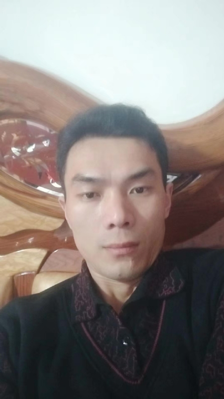 错把真心喂了狗的第四张照片--松溪相亲网