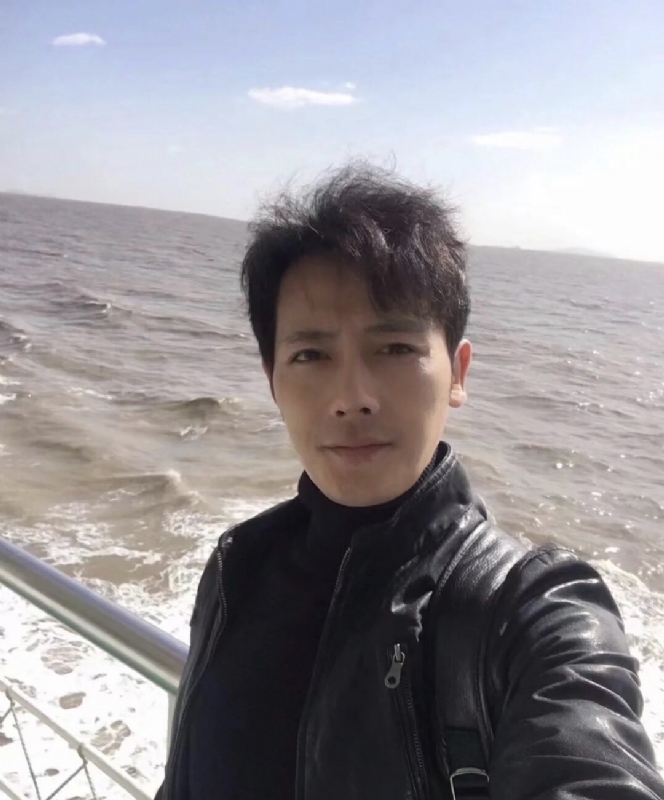 疯狂的小鱼的第一张照片--松溪相亲网