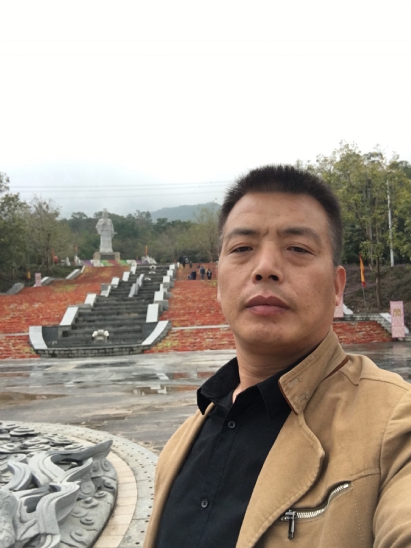 开心的松鼠的第一张照片--松溪相亲网