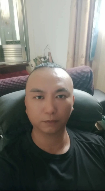 施逸森的第一张照片--松溪相亲网
