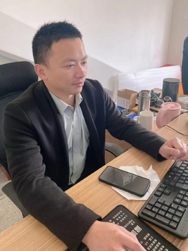 落叶知秋的第一张照片--松溪相亲网