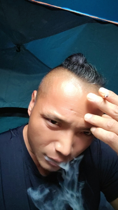 伯爵的第四张照片--松溪相亲网